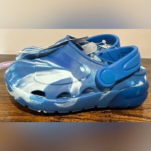 Carters Toddler Boys Blue Light Up Clogs NWT Size 6 Toddler
